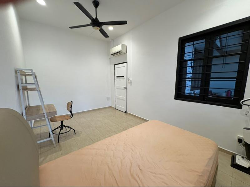 SERANGOON GARDEN ESTATE Terraced House For Rent, $6,500, 3 Bed 1 Bath 2,000 sqft $3.01 psf