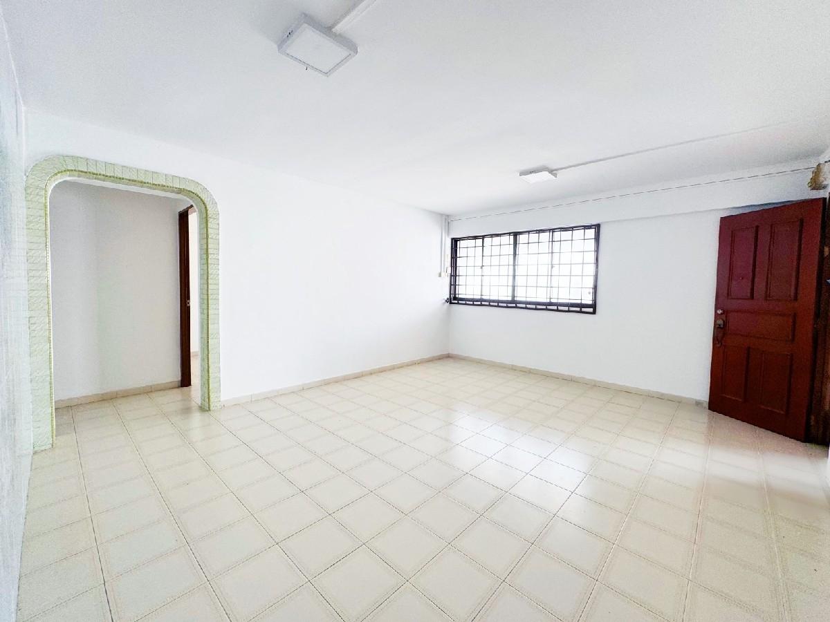 Prop-GPT: HDB Apartment: D03 Tiong Bahru 3 Delta Avenue