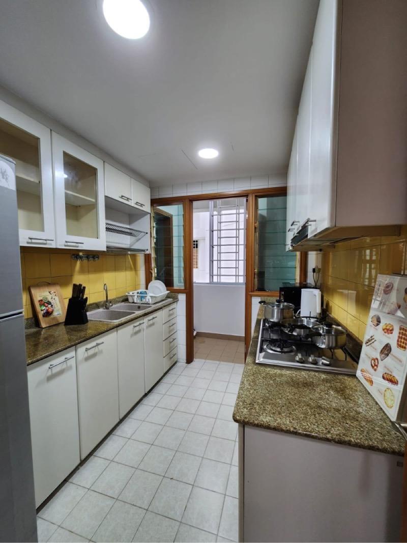 Condominium for Rent, Queens Condominium Room Rental, $1,746, 1 Bed 1 Bath 160 sqft $10.91 psf, SGD 1,746 | 99-year Leasehold