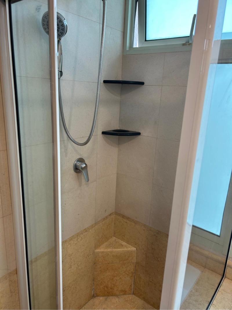 Condominium for Rent, Queens Condominium Room Rental, $1,746, 1 Bed 1 Bath 160 sqft $10.91 psf, SGD 1,746 | 99-year Leasehold