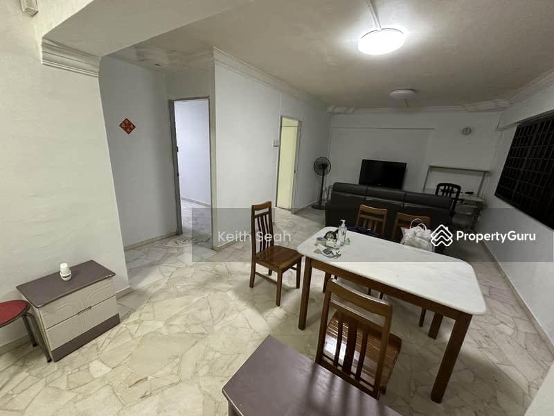 Prop-GPT: HDB Flat: D19  937 Hougang Street 92
