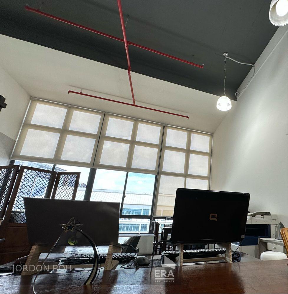 Office for Rent: 