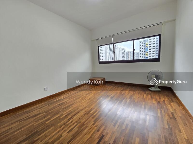 HDB Flat for Rent, 688C Choa Chu Kang Crescent, SGD 820 | 99-year lease