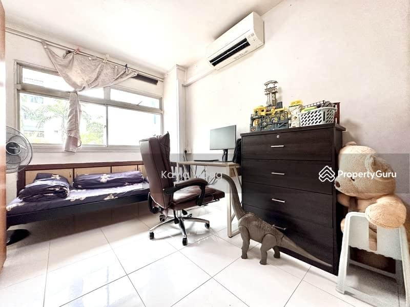 HDB Flat for Rent: D18, 520343