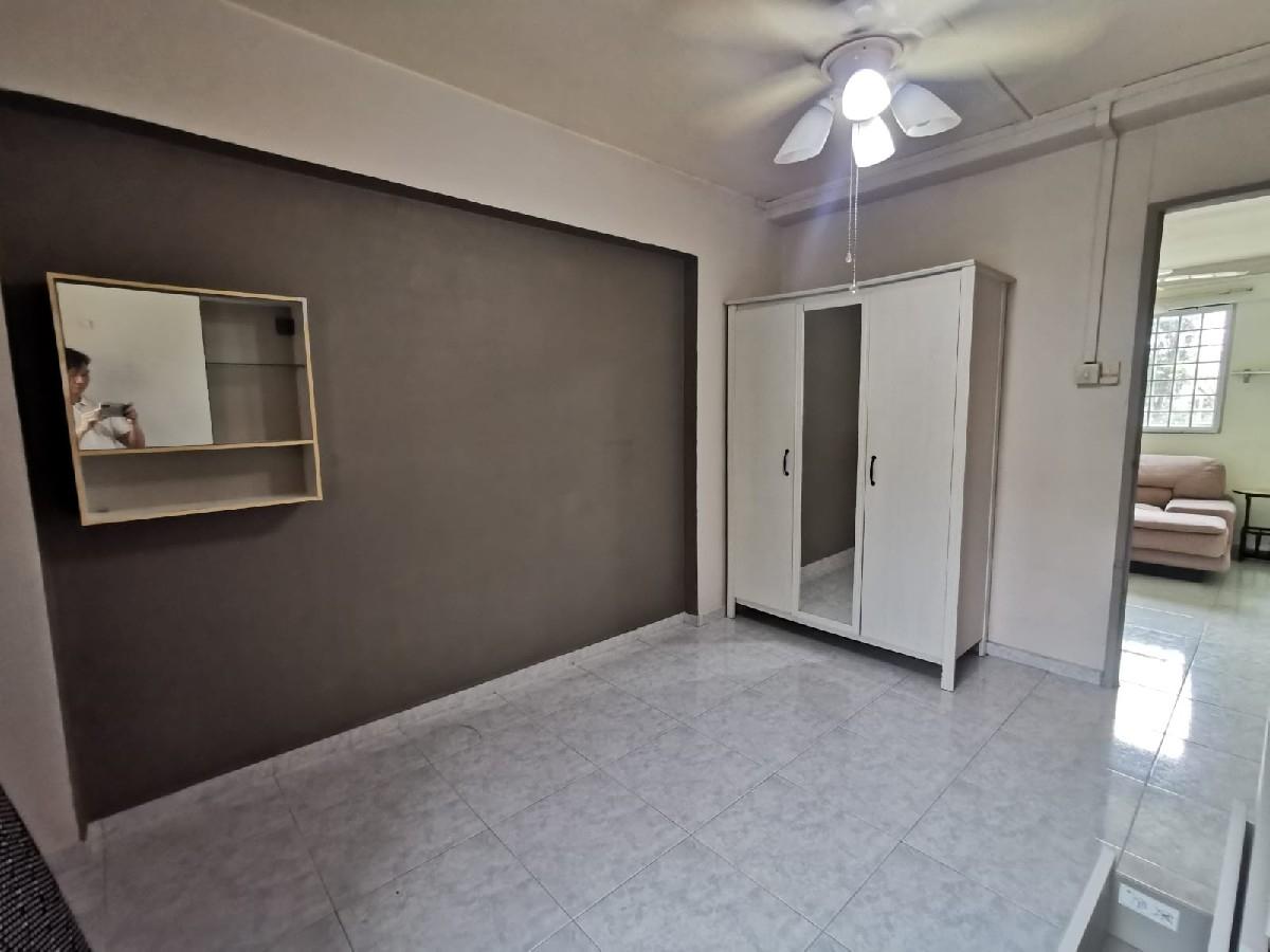 HDB Apartment for Rent: D18, 520459