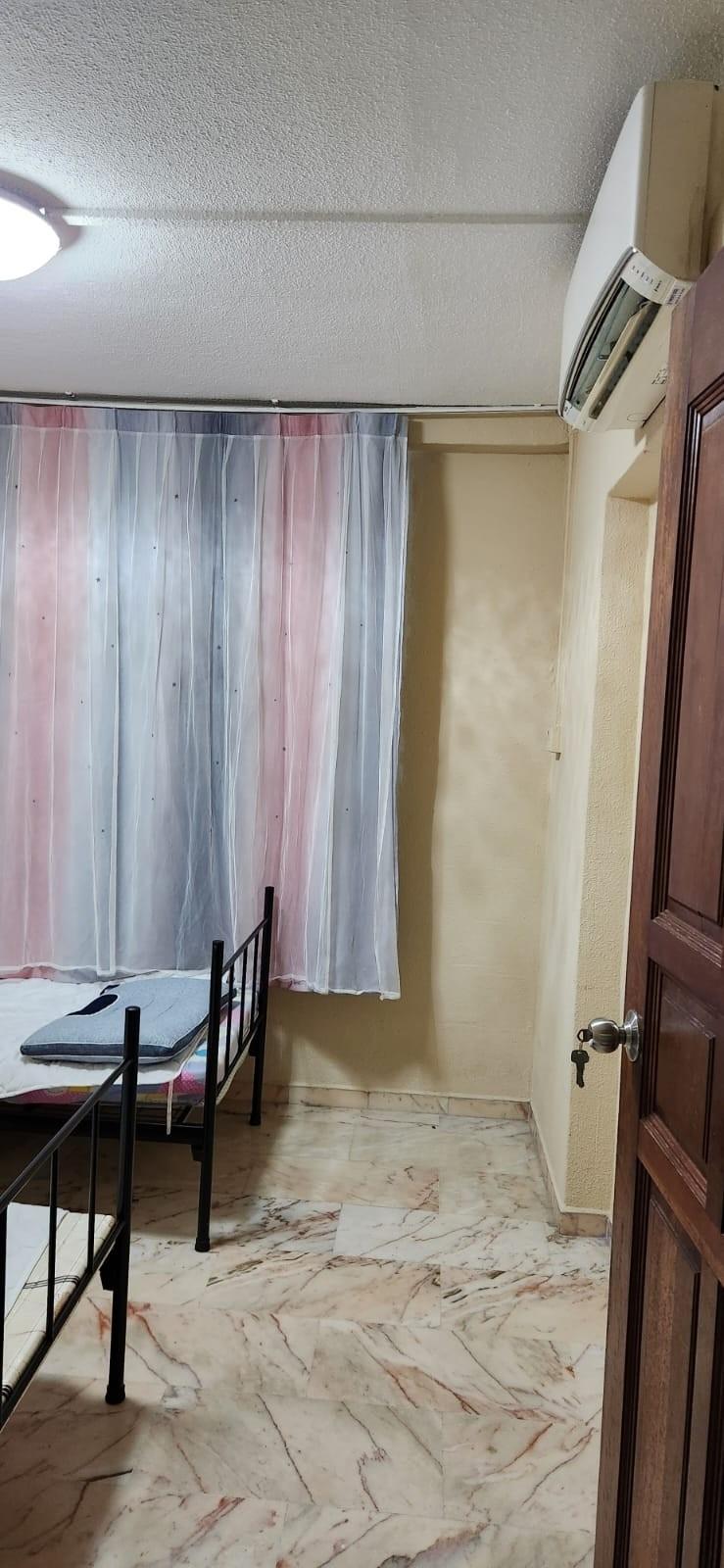 HDB Apartment for Rent, 52 Teban Gardens Road HDB Apartment For Rent, $3,600, 3 Bed 2 Bath 915 sqft $3.93 psf, SGD 3,600 | 99-year Leasehold