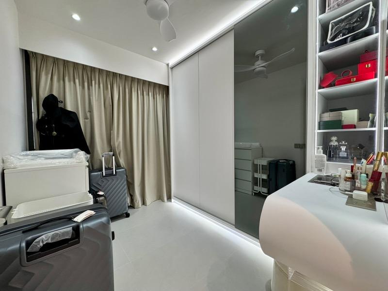 Condominium for Rent: D19, 538859