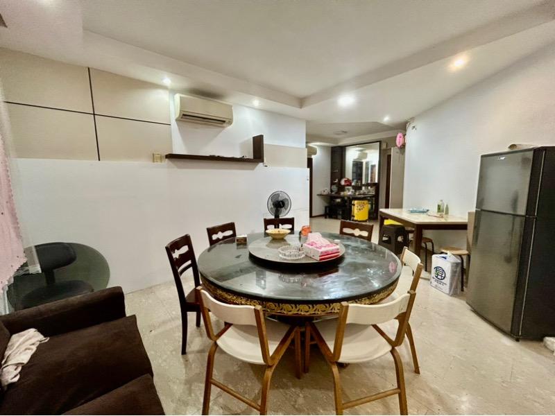 Prop-GPT: Condominium: D25  Northoaks