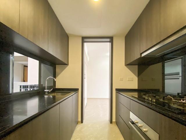 Condominium for Rent, Park Colonial Condominium For Rent, $7,100, 3 Bed 2 Bath 980 sqft $7.24 psf, SGD 7,100 | 99-year Leasehold