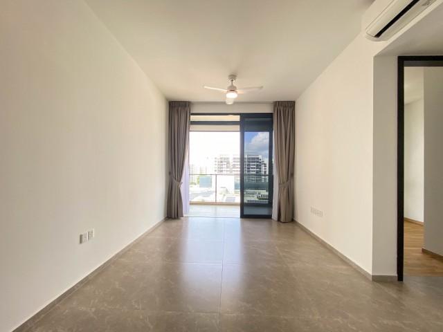 Condominium for Rent, Park Colonial Condominium For Rent, $7,100, 3 Bed 2 Bath 980 sqft $7.24 psf, SGD 7,100 | 99-year Leasehold