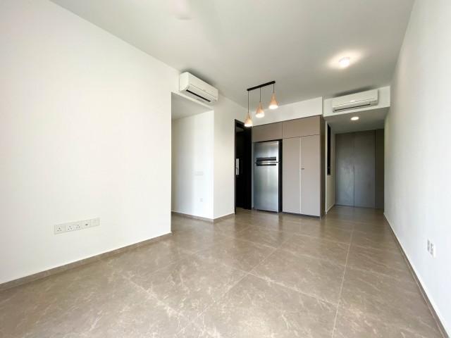Condominium for Rent, Park Colonial Condominium For Rent, $7,100, 3 Bed 2 Bath 980 sqft $7.24 psf, SGD 7,100 | 99-year Leasehold