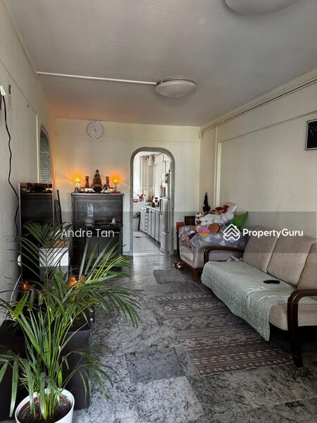 Prop-GPT: HDB Flat: D20 Ang Mo Kio 556 Ang Mo Kio Avenue 10
