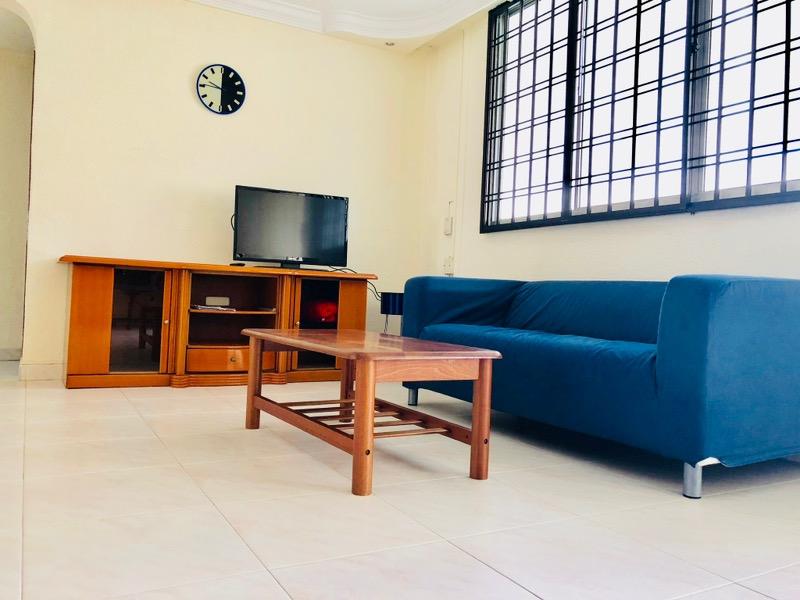 Prop-GPT: HDB Apartment: D18  406 Tampines Street 41