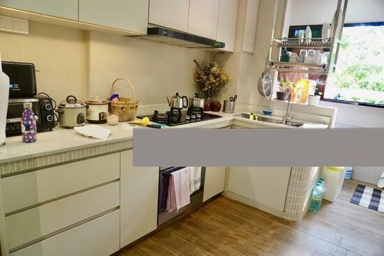 Prop-GPT: HDB Apartment: D18  112 Tampines Street 11