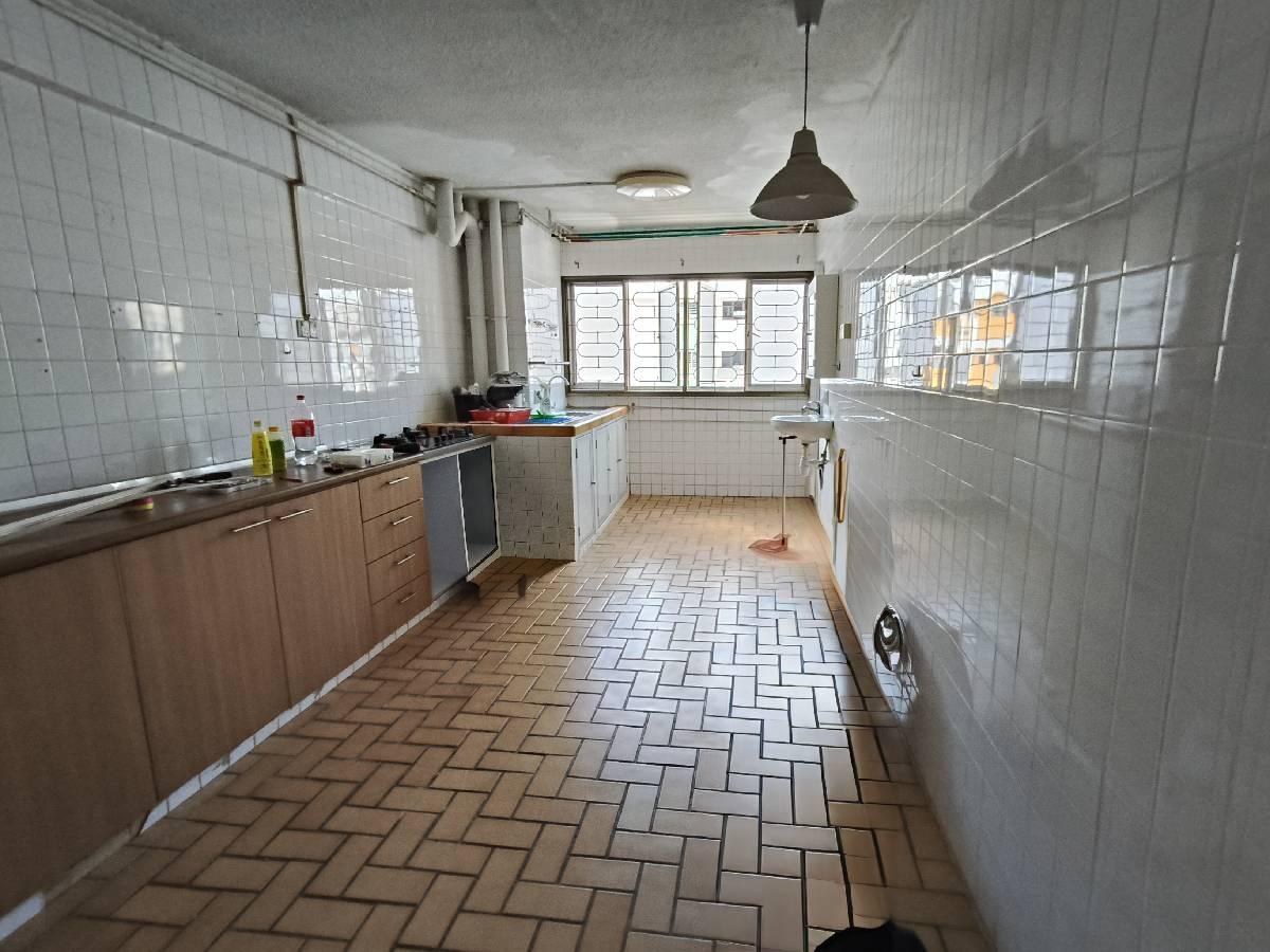 HDB Apartment for Rent: D18, 521158