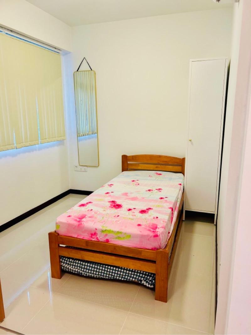 Prop-GPT: HDB Apartment: D19 Punggol 327C Sumang Walk