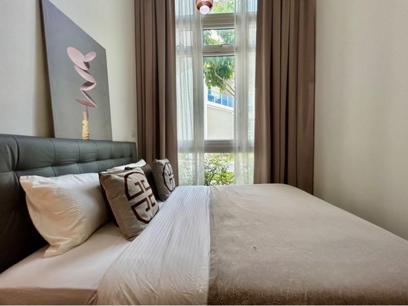 Condominium for Rent: D05, 128990