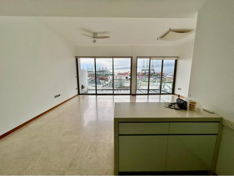 Prop-GPT: Condominium: D05  The Peak @ Balmeg