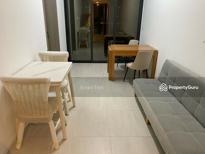 Prop-GPT: Apartment: D13  The Woodleigh Residences