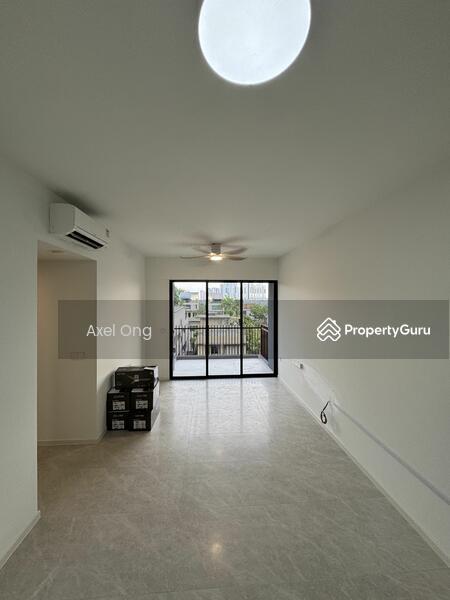 Prop-GPT: Condominium: D21  KI Residences At Brookvale