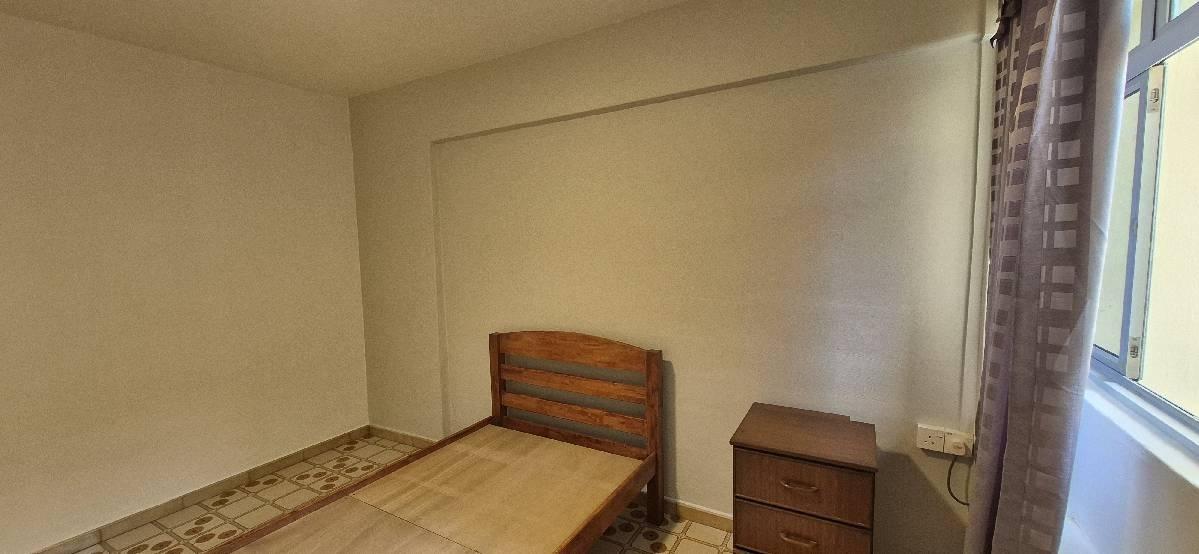 Prop-GPT: HDB Apartment: D12  5 Saint George's Lane