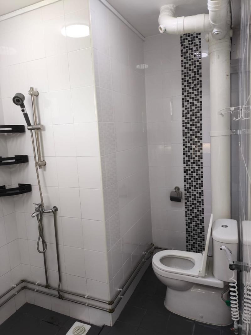 HDB Apartment for Rent, 410 Jurong West Street 42 HDB Apartment Room Rental, $1,400, 1 Bed 1 Bath 150 sqft $9.33 psf, SGD 1,400 | 99-year Leasehold