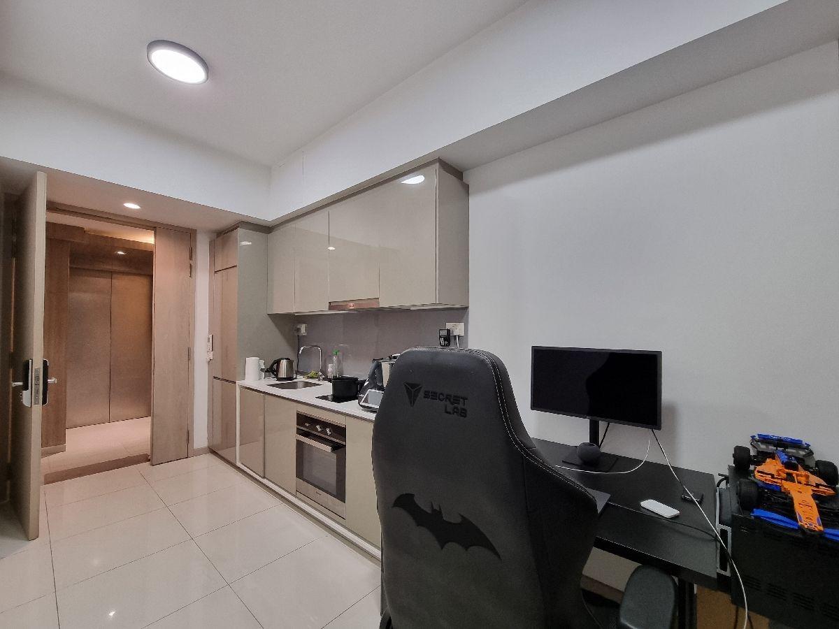 Condominium for Rent, J Gateway Condominium For Rent, $3,700, 1 Bed 1 Bath 506 sqft $7.31 psf, SGD 3,700