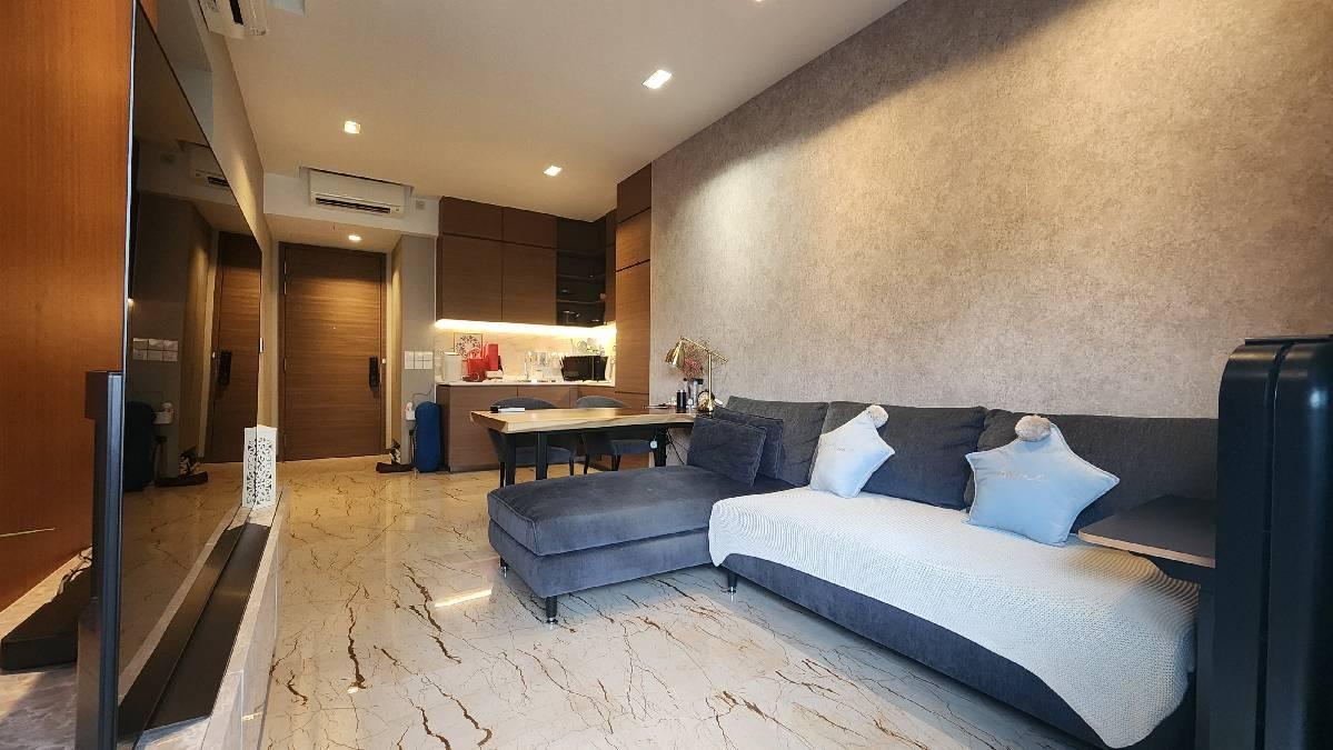 Prop-GPT: Condominium: D03  Queens Peak