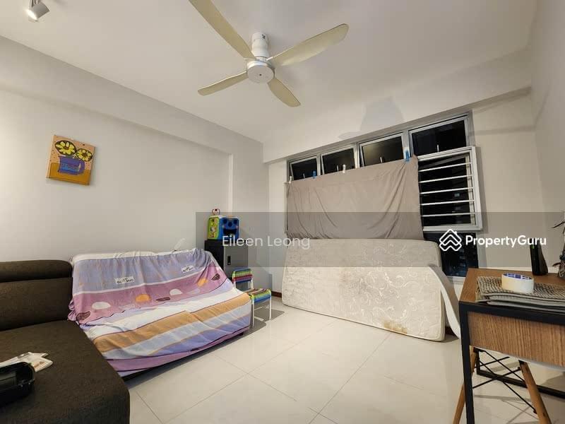 HDB Flat for Rent, 674A Fern Grove @ Yishun, SGD 3,500 | 99-year lease