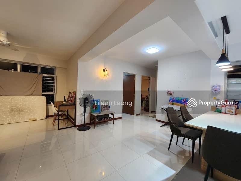 HDB Flat for Rent, 674A Fern Grove @ Yishun, SGD 3,500 | 99-year lease