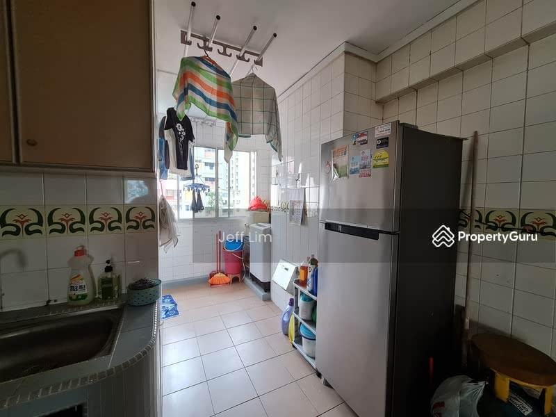 HDB Flat for Rent, 712 Jurong West Street 71, SGD 1,300 | 99-year lease