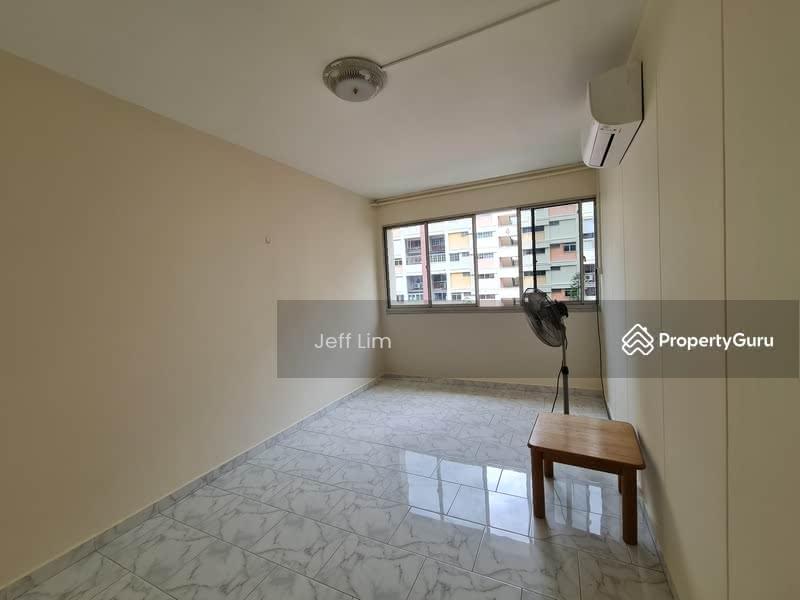 HDB Flat for Rent, 712 Jurong West Street 71, SGD 1,300 | 99-year lease