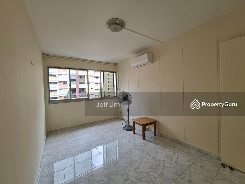 HDB Flat for Rent, 712 Jurong West Street 71, SGD 1,300 | 99-year lease