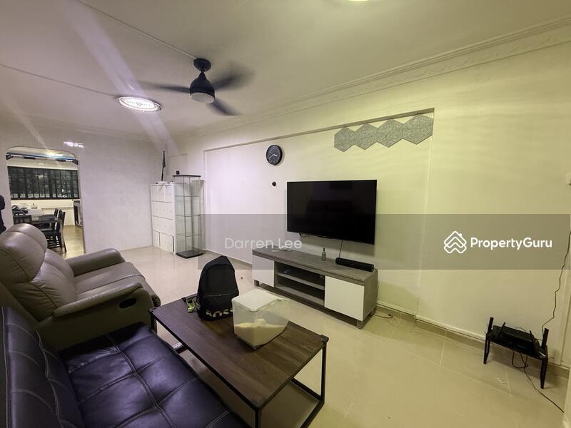 Prop-GPT: HDB Flat: D18  223 Tampines Street 24