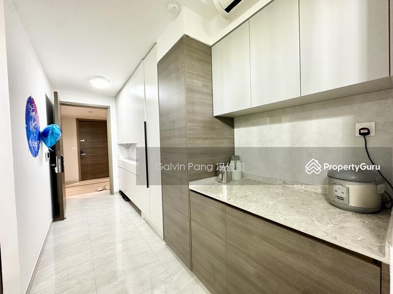 Condominium for Rent: D19, 533753