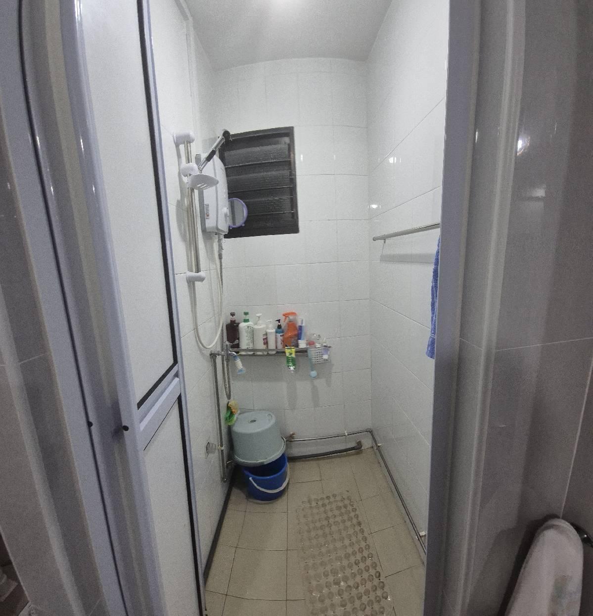 HDB Apartment for Rent, 325 Hougang Avenue 7 HDB Apartment Room Rental, $750, 1 Bed 2 Bath 161 sqft $4.66 psf, SGD 750 | 99-year Leasehold