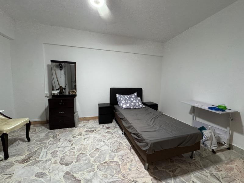 Prop-GPT: HDB Apartment: D20 Ang Mo Kio 608 Ang Mo Kio Avenue 5