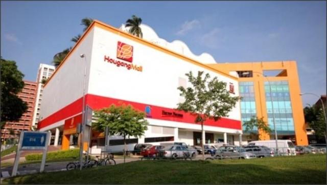 Modern cheap hougang mrt master room ensuite bathroom rental lease land house Terraced House Room Rental, $1,700, 1 Bed 1 Bath 150 sqft $5.67 psf