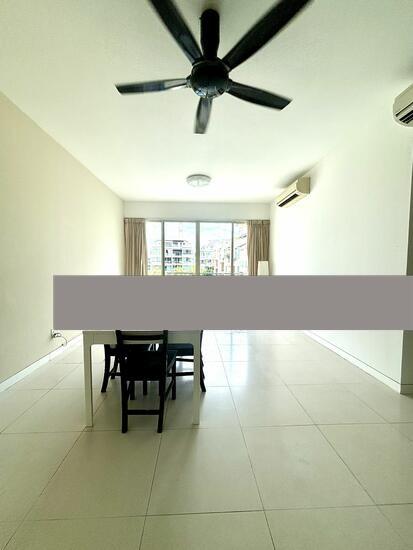 Prop-GPT: Condominium: D19  Fontaine Parry