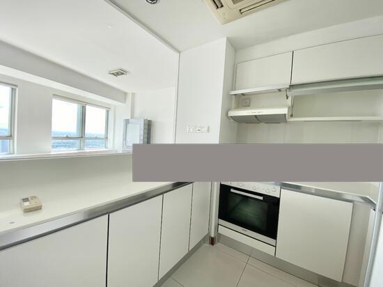 Prop-GPT: Apartment: D01 Marina The Sail @ Marina Bay