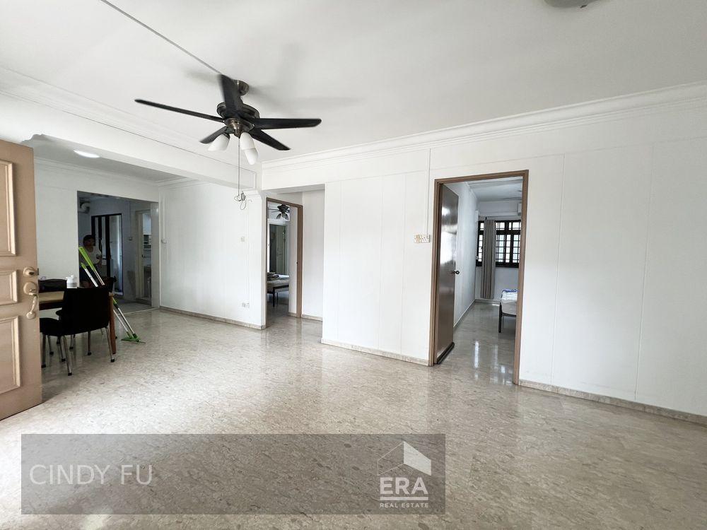 Prop-GPT: HDB - 3 room:   Pipit Road 55 Pipit Road For Rent