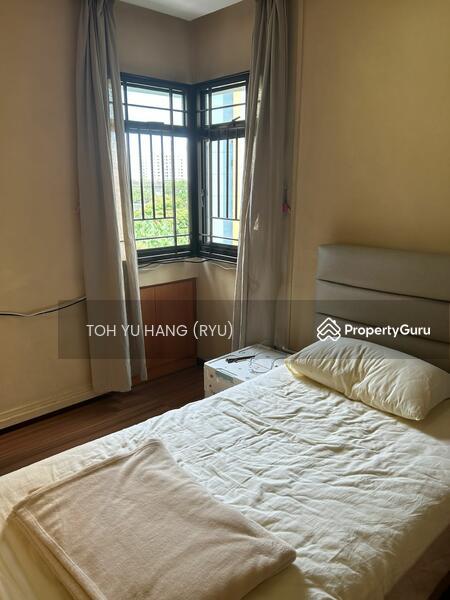 Prop-GPT: HDB Flat: D19  262C Compassvale Street