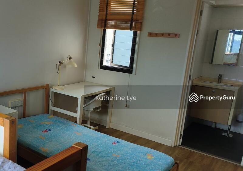 HDB Flat for Rent, 208B Clementi Avenue 6, SGD 1,800 | 99-year lease