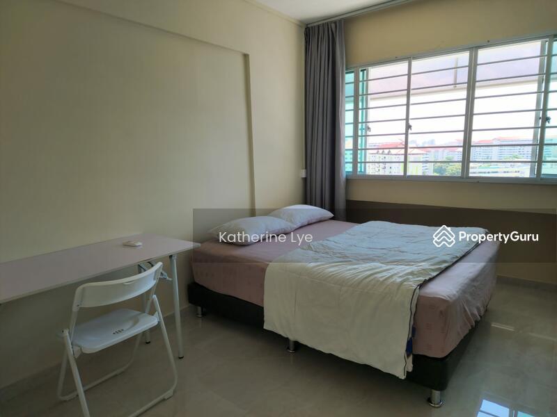 HDB Flat for Rent, 269 Toh Guan Road, SGD 1,000 | 99-year lease