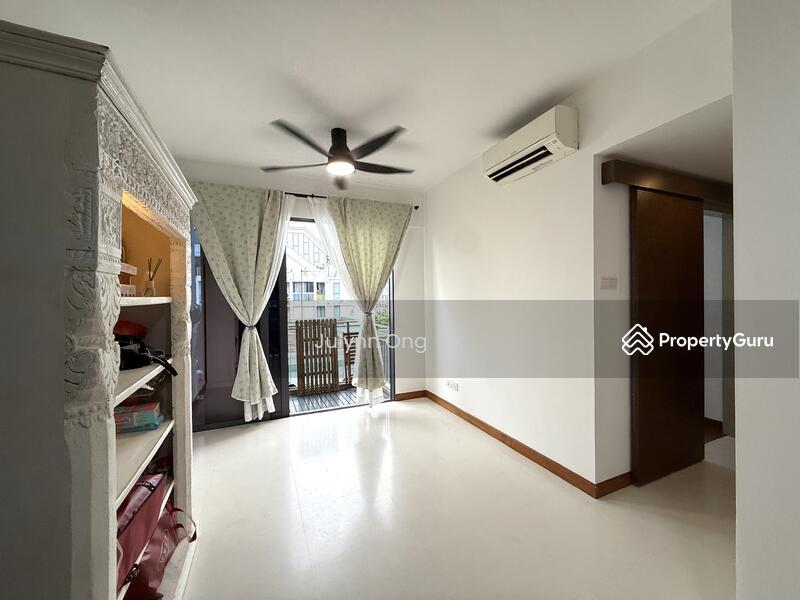 Prop-GPT: Apartment: D15  Cadence Light