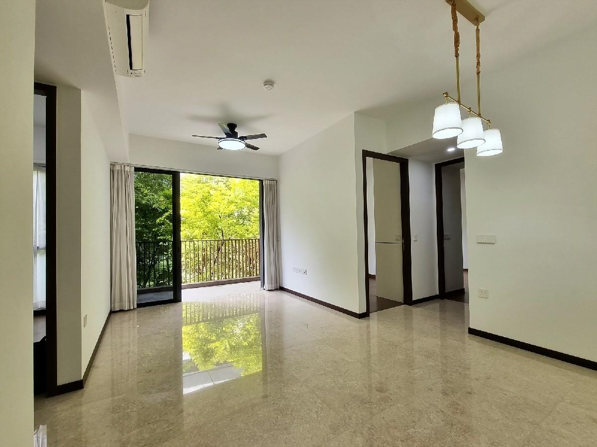 Prop-GPT: Condominium: D10 Holland Royalgreen