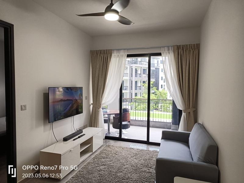Prop-GPT: Condominium: D21 Upper Bukit Timah Mayfair Gardens