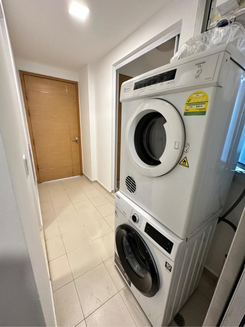 Condominium for Rent, Suites @ Cairnhill Condominium For Rent, $12,000, 4 Bed 4 Bath 3,175 sqft $3.78 psf, SGD 12,000 | Freehold
