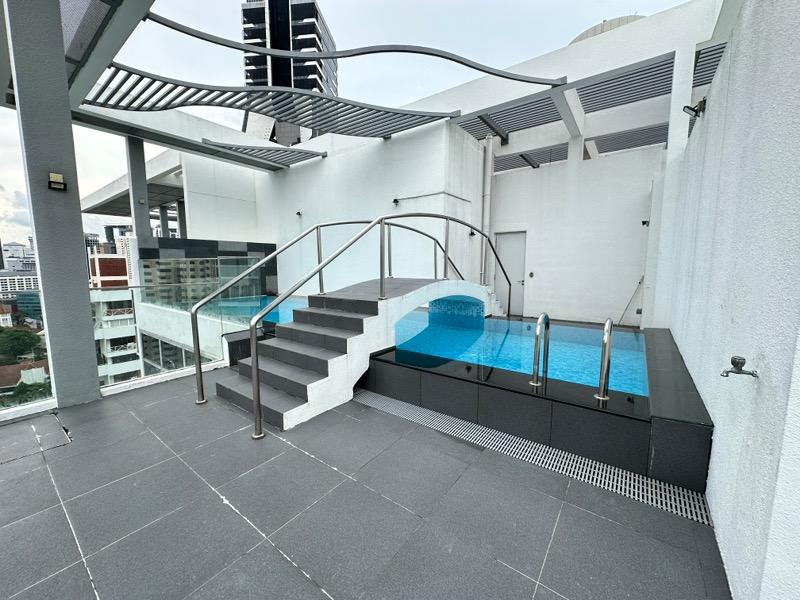 Condominium for Rent, Suites @ Cairnhill Condominium For Rent, $12,000, 4 Bed 4 Bath 3,175 sqft $3.78 psf, SGD 12,000 | Freehold