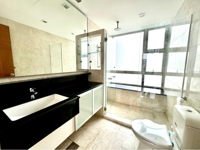 Condominium for Rent, One Leicester Condominium For Rent, $5,000, 2 Bed 2 Bath 1,270 sqft $3.94 psf, SGD 5,000 | Freehold